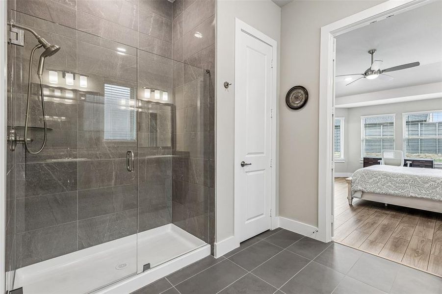 Furnished interior view inside a new home in , Little Elm (Image 11).