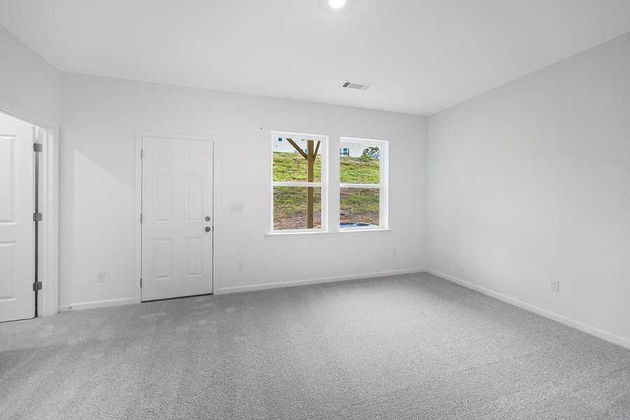 Spacious, unfurnished interior of a new home in Auburn Glen Towns, Dacula (Image 21).