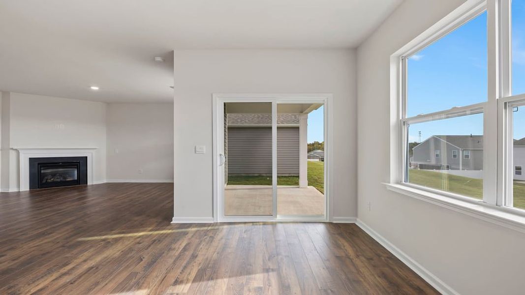 Spacious, unfurnished interior of a new home in Woodglen, Piedmont (Image 23).