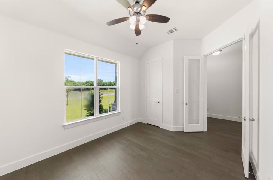 Representative unfurnished interior of a home built from the Concept 3141 by Risewell Homes in Hidden Creek Estates, Van Alstyne (Image 8).