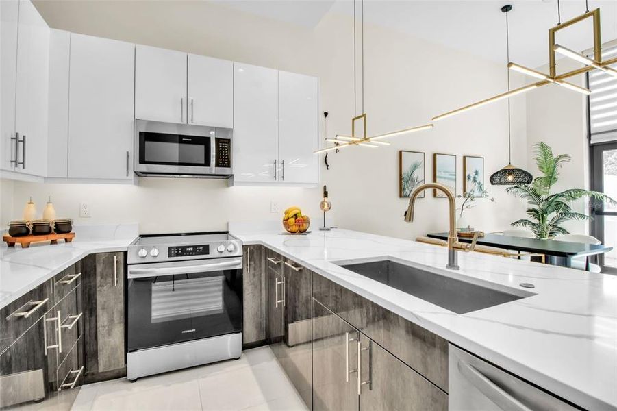 Furnished interior view inside a new home in , Sarasota (Image 34). Furnished interior view inside a new home in , Sarasota (Image 34).