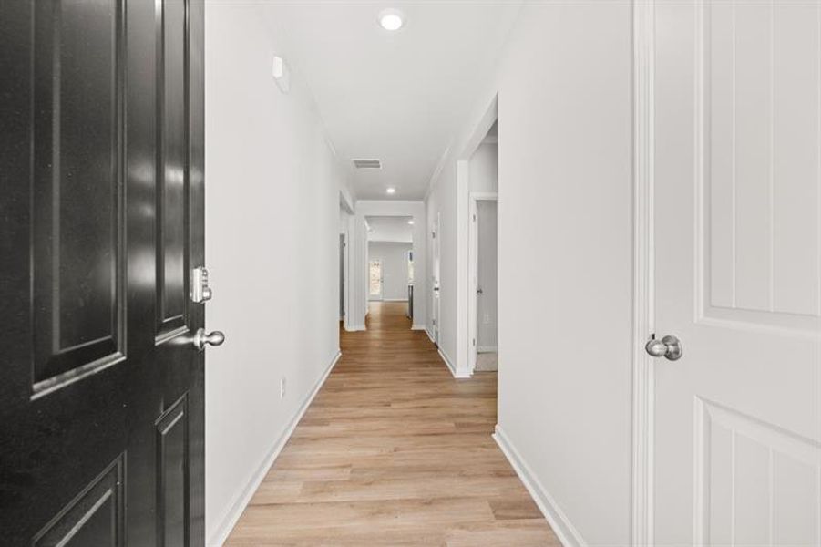 Spacious, unfurnished interior of a new home in Northwoods at Mirror Lake, Villa Rica (Image 14).