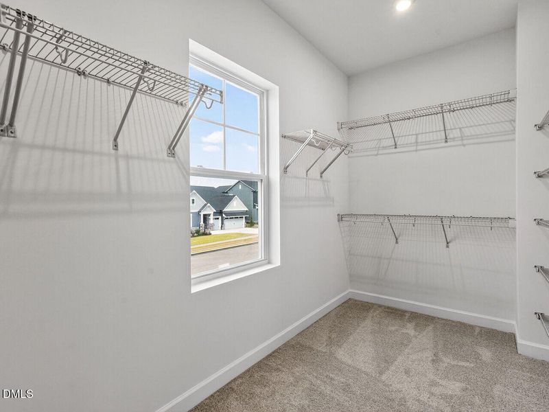 027-1280x960-primary-closet