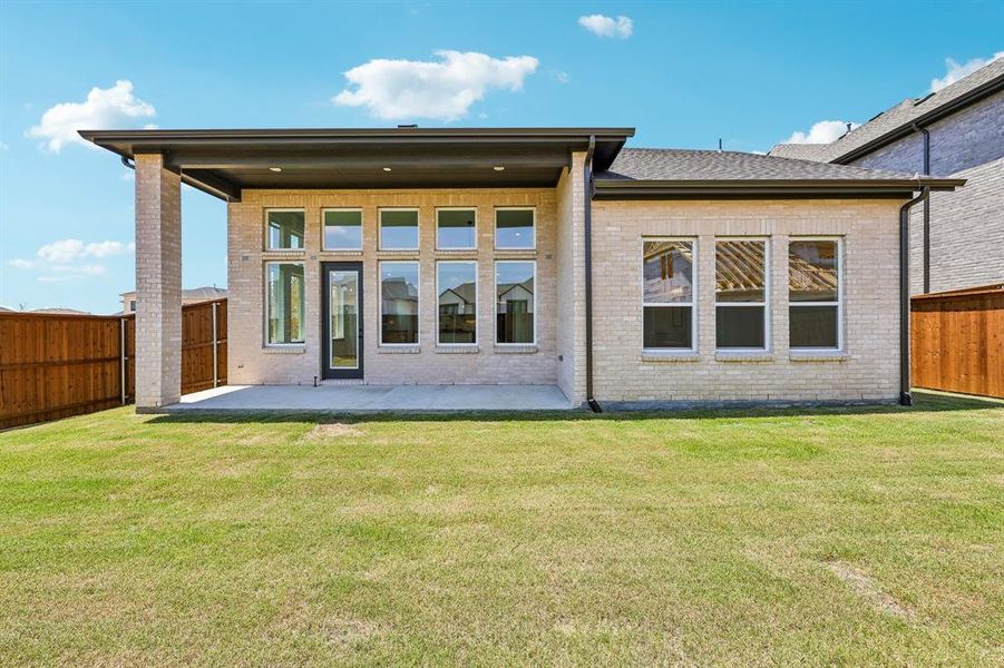 No shortage of summertime family fun in this fenced back yard with spacious covered porch! No shortage of summertime family fun in this fenced back yard with spacious covered porch!