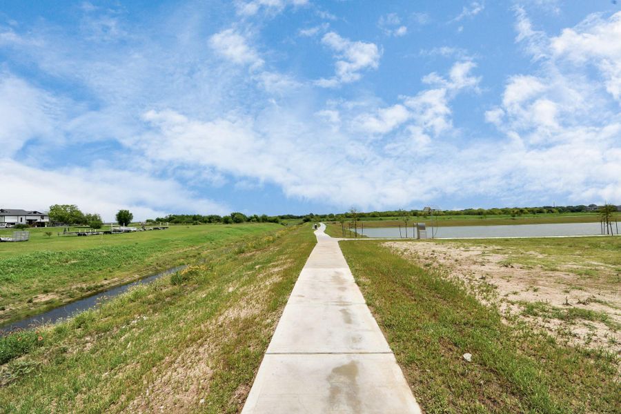 Natural landscape and outdoor views near Sunrise Cove in Texas City (Image 15).