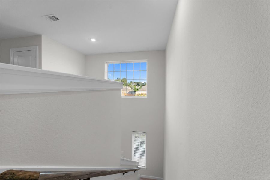 Furnished interior view inside a new home in Wedgewood Forest, Conroe (Image 5). Furnished interior view inside a new home in Wedgewood Forest, Conroe (Image 5).