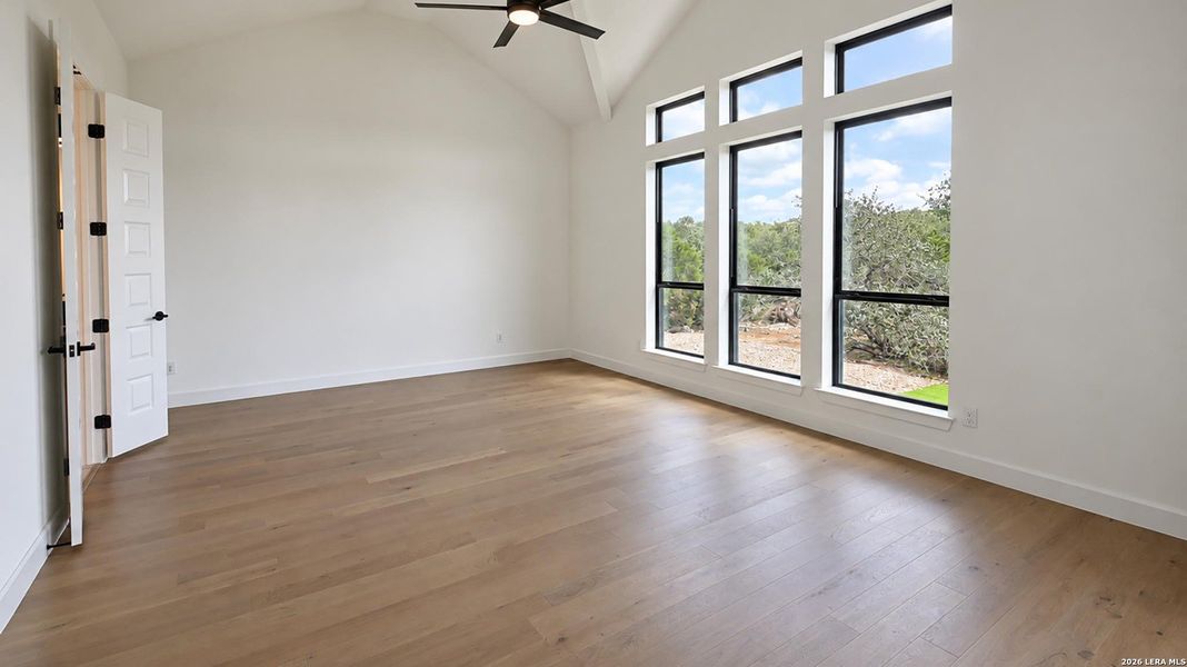 Spacious, unfurnished interior of a new home in , New Braunfels (Image 27).