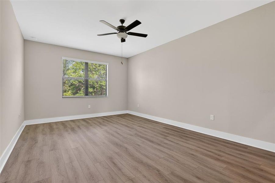 Spacious, unfurnished interior of a new home in , Port Charlotte (Image 37).