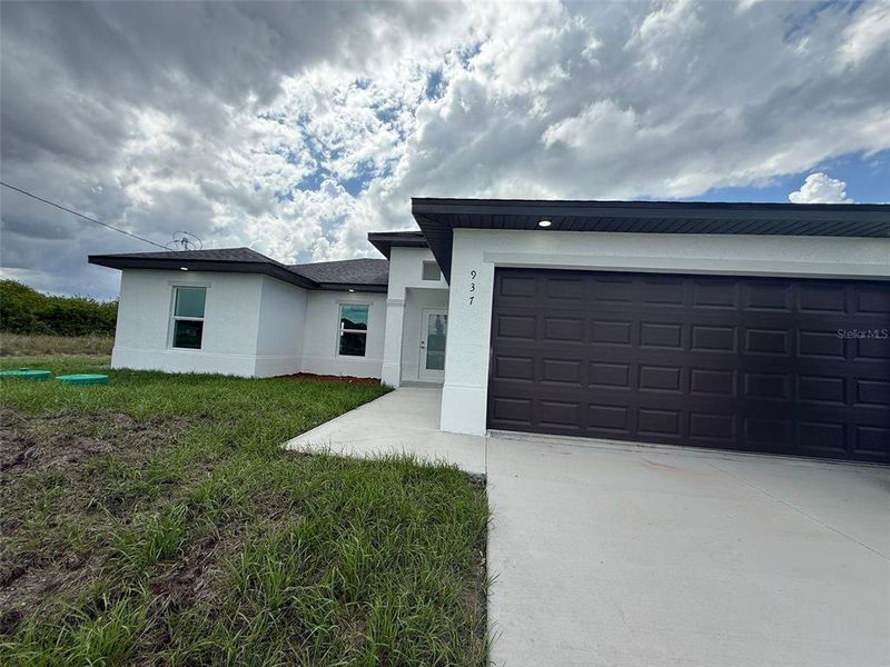 Exterior details and patio area of a home in , Lehigh Acres (Image 21).