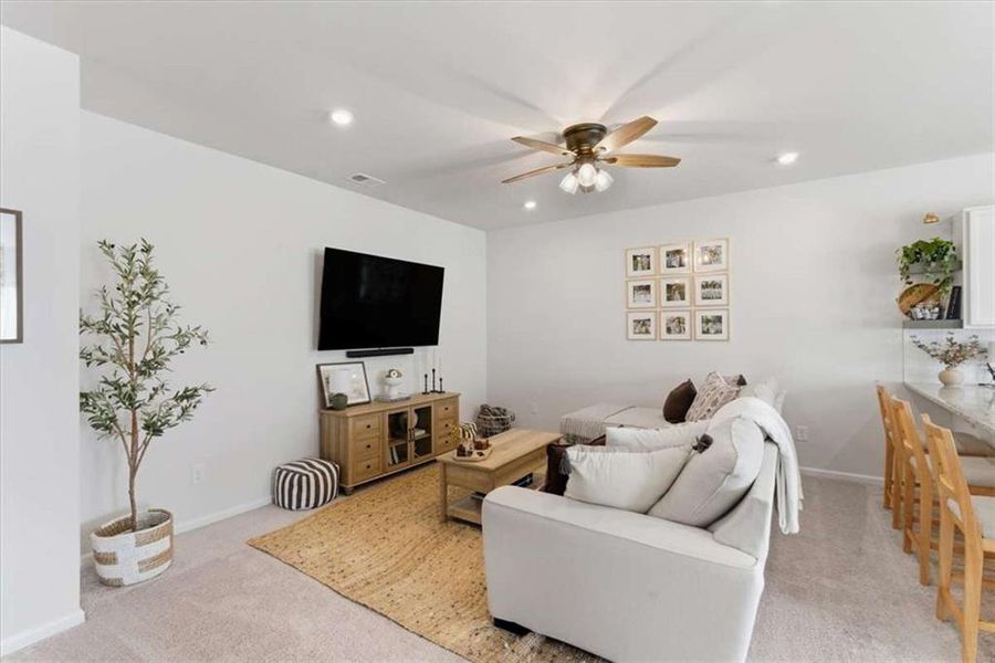 Furnished interior view inside a new home in , Jasper (Image 10).