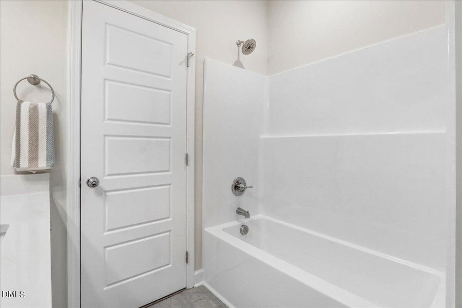 32-305 Creeks Edge Dr-32