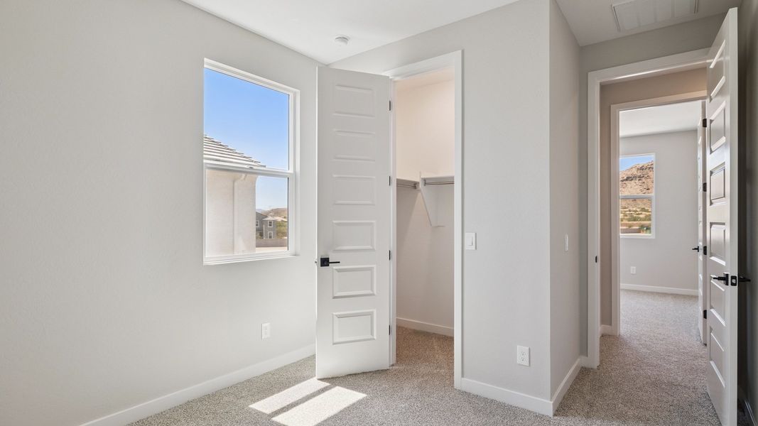 Spacious, unfurnished interior of a new home in Upper Canyon, Phoenix (Image 33).