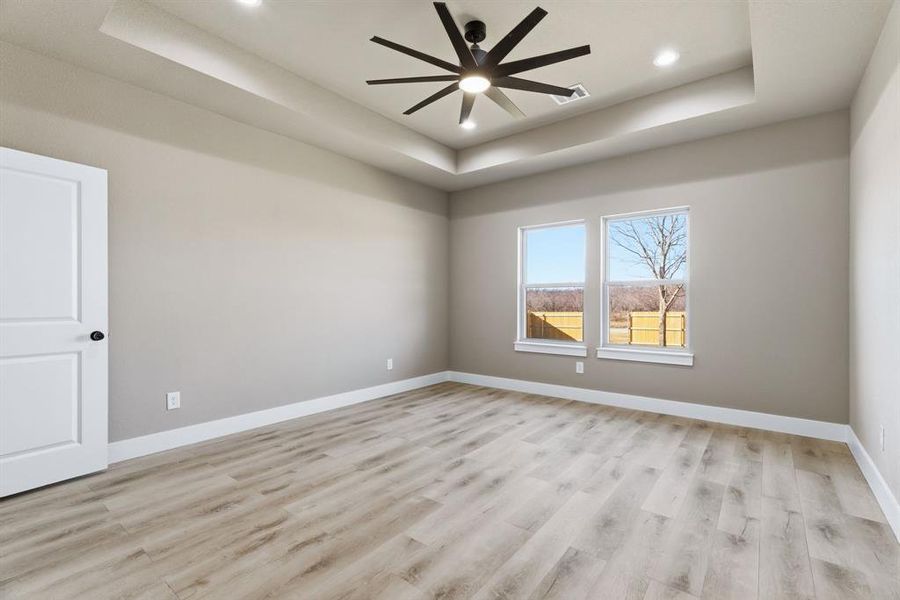 Spacious, unfurnished interior of a new home in , Bridgeport (Image 30).