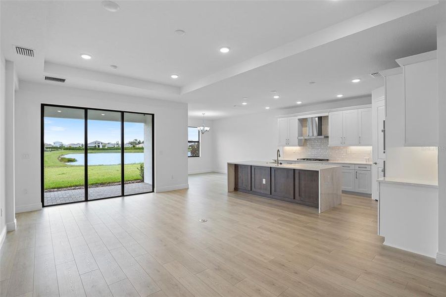 Image 51 of a home in Cresswind Lakewood Ranch.