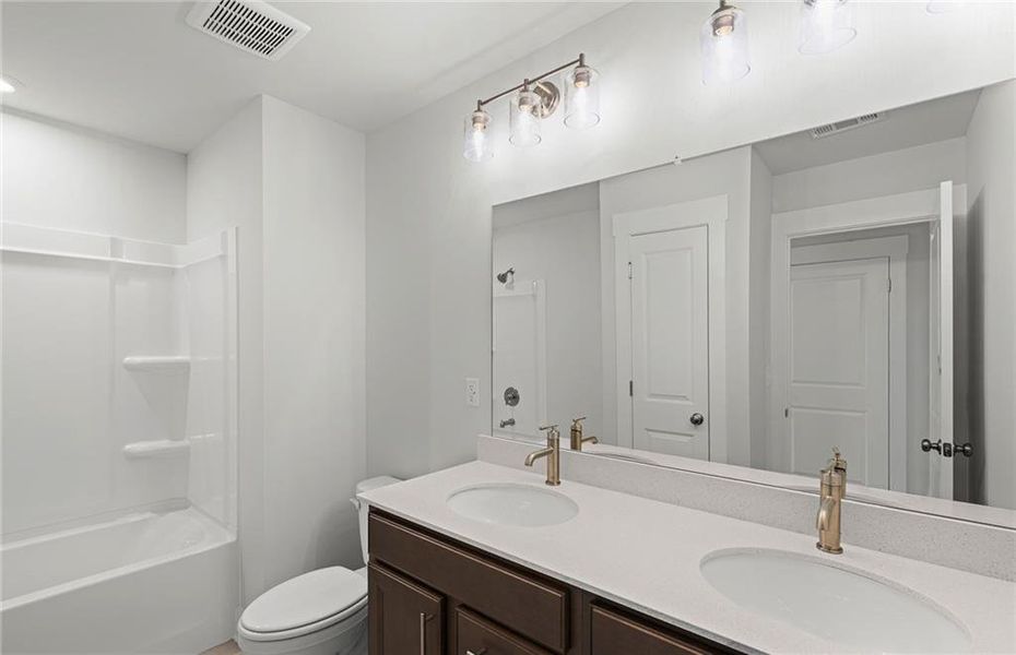 Furnished interior view inside a new home in Creekside at Skelton, Jefferson (Image 7).