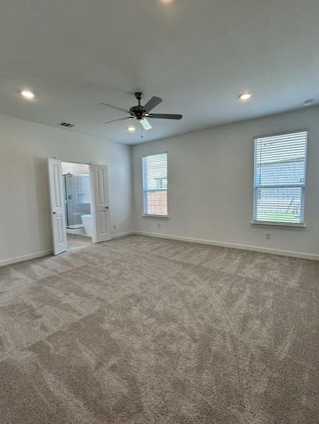 Spacious, unfurnished interior of a new home in Legacy Hills, Celina (Image 3).
