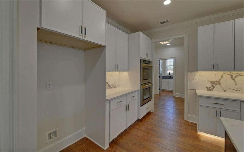 Furnished interior view inside a new home in , Clarkesville (Image 13).