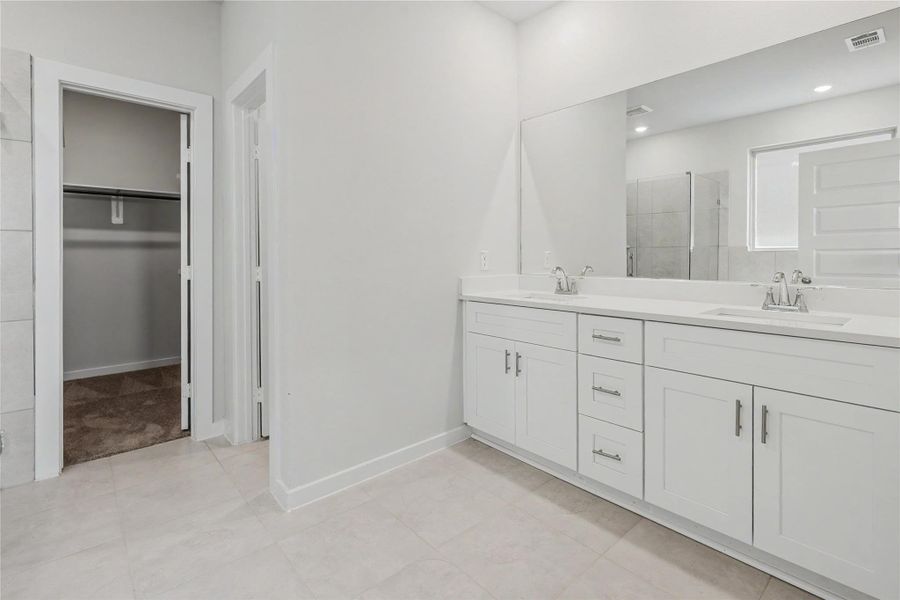 Furnished interior view inside a new home in Glendale Lakes, Arcola (Image 15). Furnished interior view inside a new home in Glendale Lakes, Arcola (Image 15).