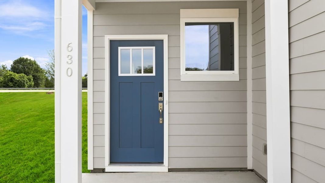 Exterior details and patio area of a home in Sycamore Cove, Woodruff (Image 3).