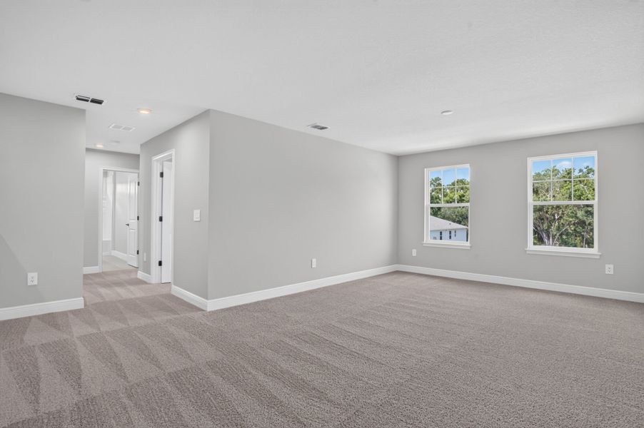 Spacious, unfurnished interior of a new home in Crosswind Ranch, Parrish (Image 11). Spacious, unfurnished interior of a new home in Crosswind Ranch, Parrish (Image 11).