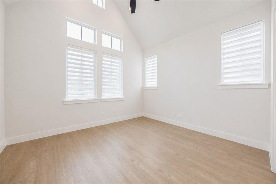 Spacious, unfurnished interior of a new home in , Frisco (Image 24).