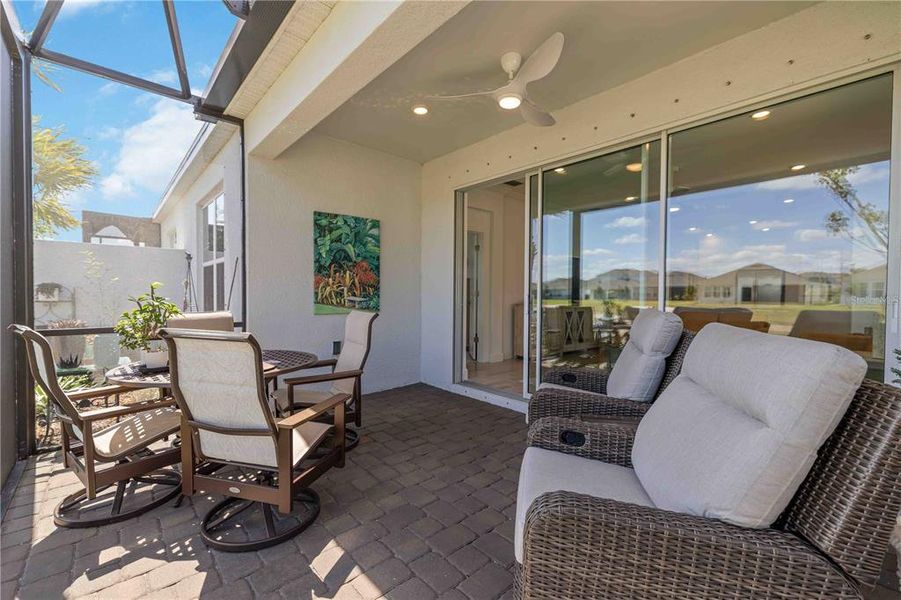 Exterior details and patio area of a home in , Port Charlotte (Image 22).