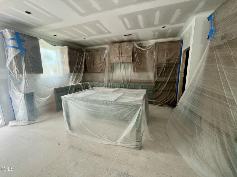 50E2F6B6-B05E-4FAA-A508-8B95471A3285