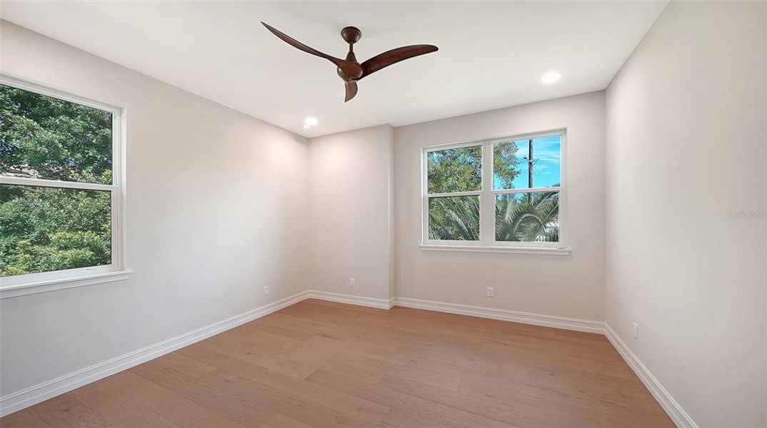 Spacious, unfurnished interior of a new home in , Sarasota (Image 62).