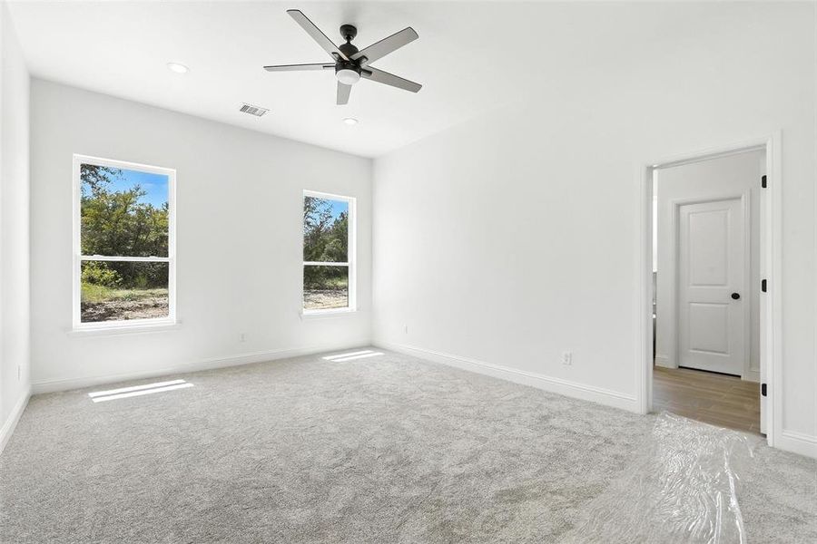 Spacious, unfurnished interior of a new home in , Weatherford (Image 23). Spacious, unfurnished interior of a new home in , Weatherford (Image 23).