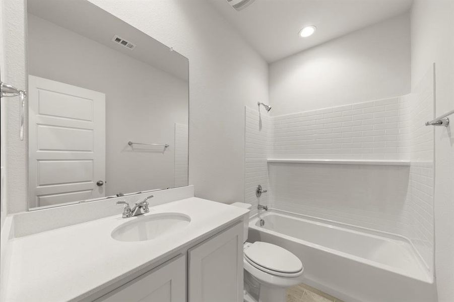 07. 3112 Yellow Pine - 2ND Bath