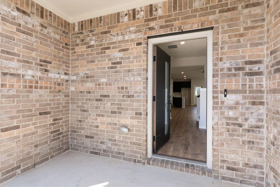 Exterior details and patio area of a home in Nolina, Georgetown (Image 19).