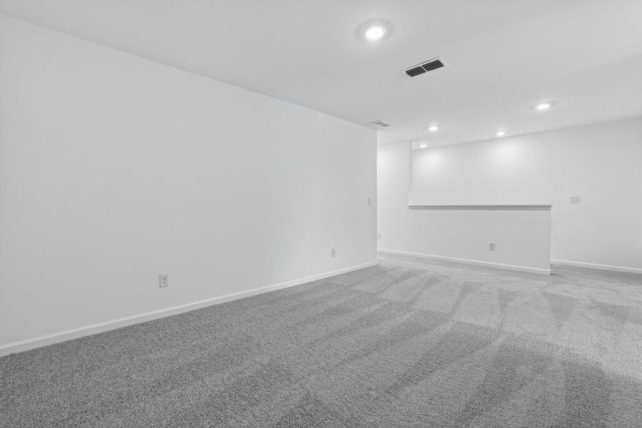 Spacious, unfurnished interior of a new home in Weatherfield, Buford (Image 31).