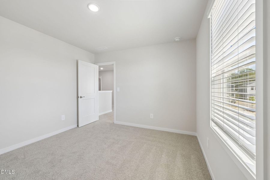 25 - Secondary Bed