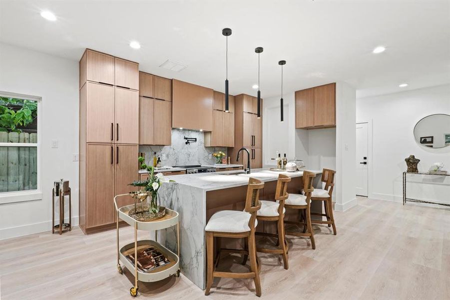 Furnished interior view inside a new home in , Dallas (Image 10).