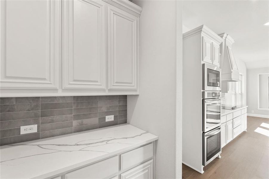 Butler's Pantry Butler's Pantry