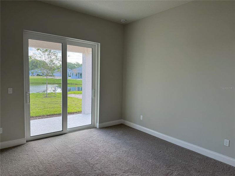 Spacious, unfurnished interior of a new home in , Deland (Image 12).