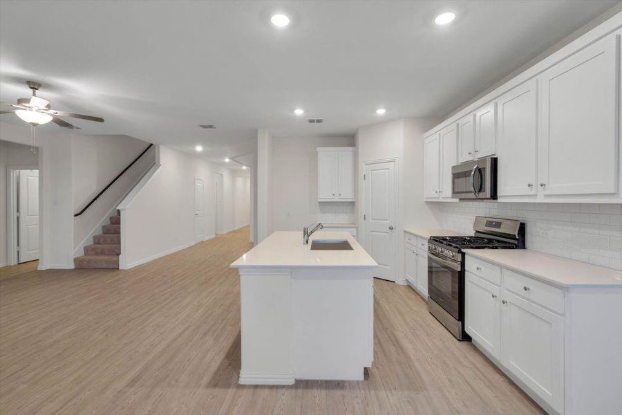 Furnished interior view inside a new home in , Anna (Image 11).