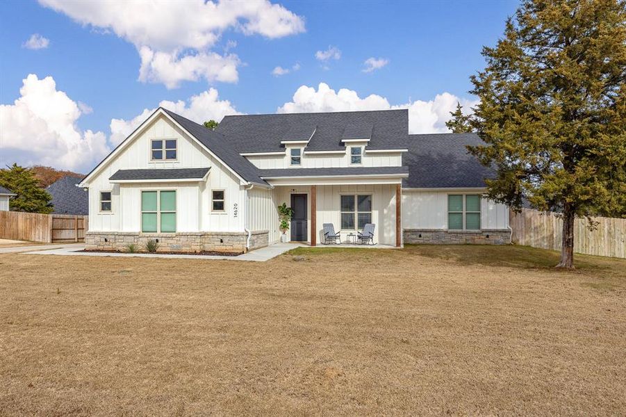 Exterior details and patio area of a home in , Tyler (Image 23).