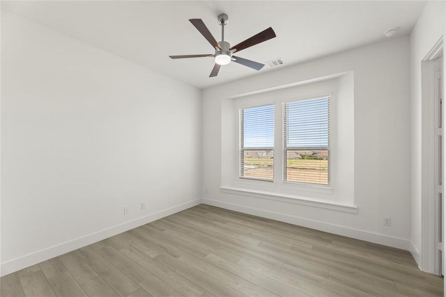 Spacious, unfurnished interior of a new home in Cambridge Estates, Prosper (Image 23).