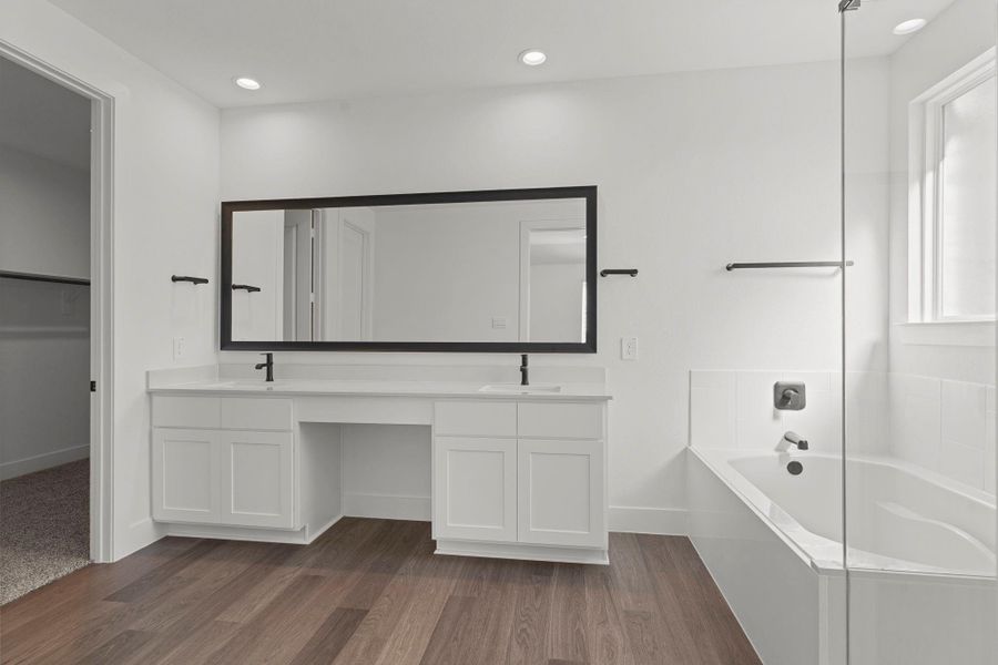 Furnished interior view inside a new home in Westland Ranch 60' Homesites, League City (Image 6). Furnished interior view inside a new home in Westland Ranch 60' Homesites, League City (Image 6).