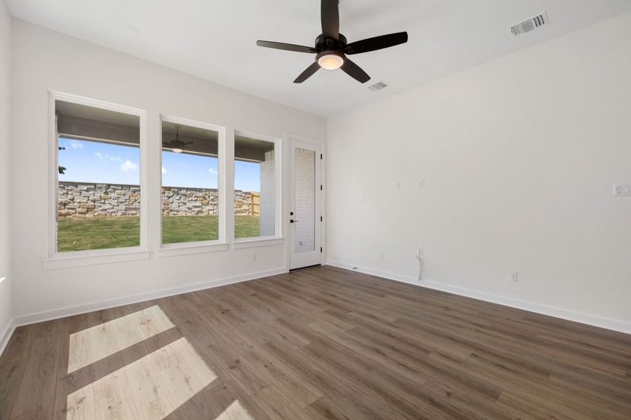 Spacious, unfurnished interior of a new home in Flora, Hutto (Image 34).