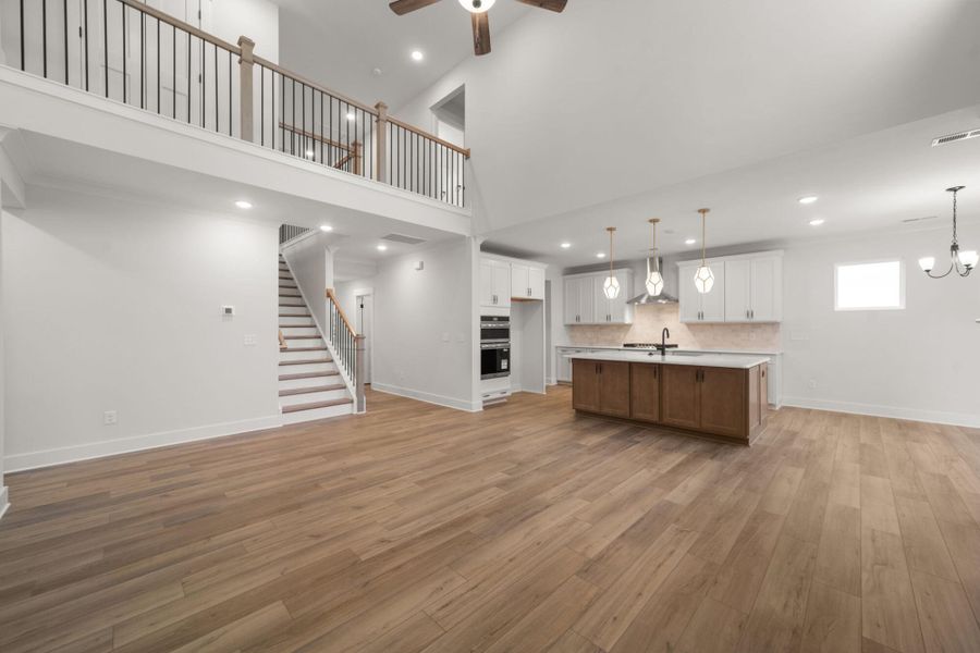 Spacious, unfurnished interior of a new home in Wexford, Elon (Image 35).