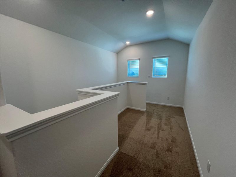 Spacious, unfurnished interior of a new home in Wellspring, Round Rock (Image 15).