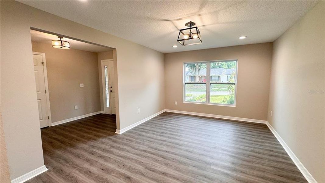 Spacious, unfurnished interior of a new home in , Orlando (Image 18).