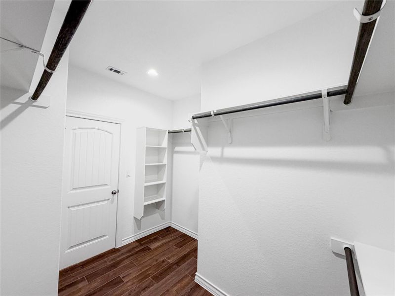 Spacious, unfurnished interior of a new home in , Canyon Lake (Image 17). Spacious, unfurnished interior of a new home in , Canyon Lake (Image 17).