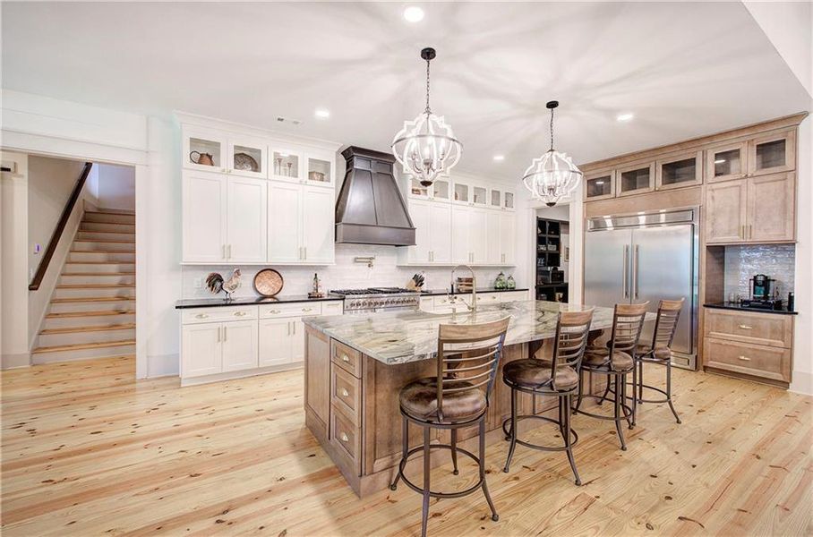 Furnished interior view inside a new home in , Temple (Image 73).