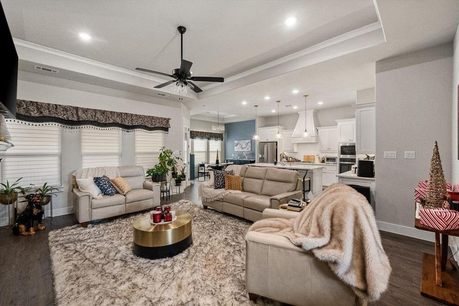 Welcome to this gorgeous home!