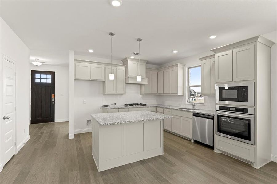 5_06. 512 Pinnacles - Kitchen (2)