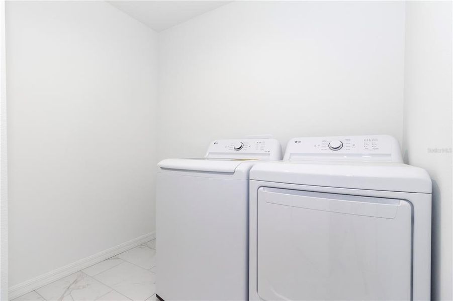 Furnished interior view inside a new home in , Spring Hill (Image 38).