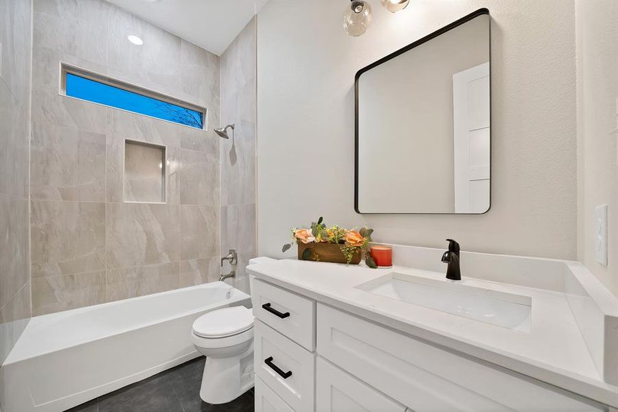 Furnished interior view inside a new home in , Fort Worth (Image 15).